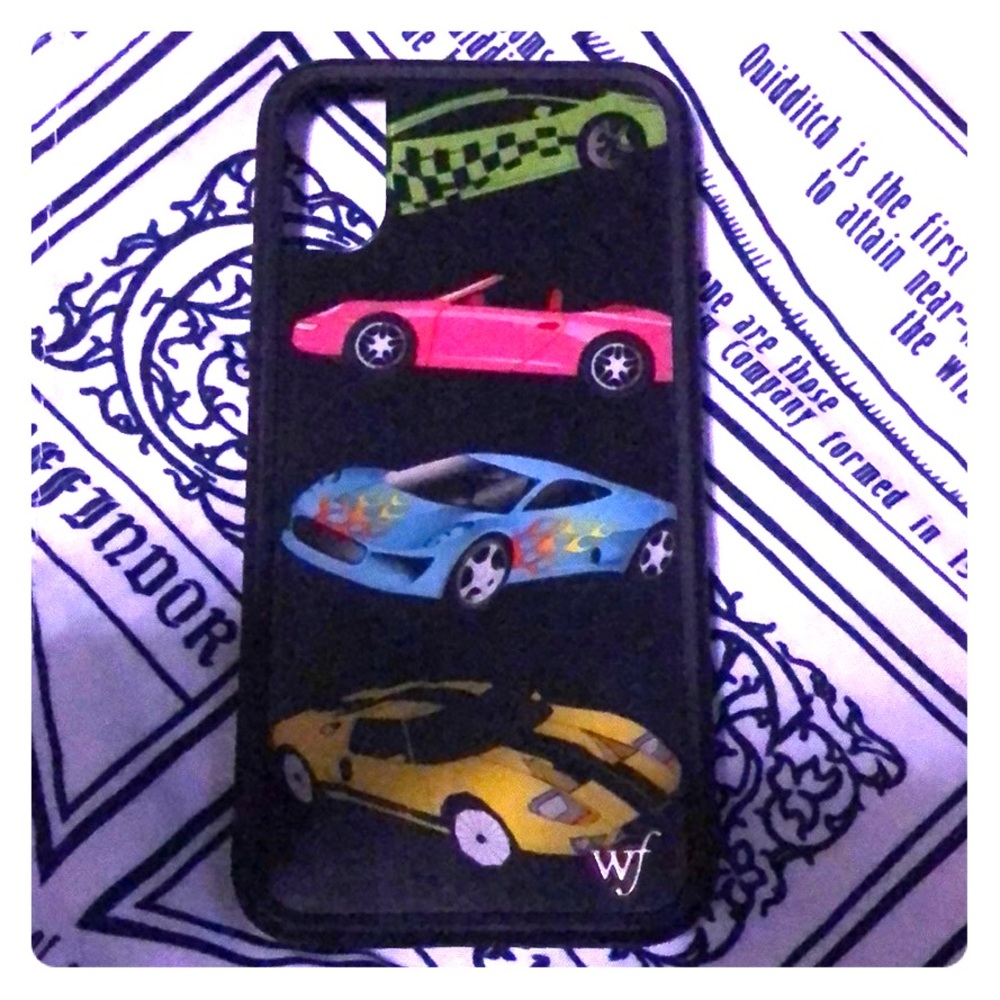 🌸Wildflower🌸 iPhone X/Xs ~Race Cars~